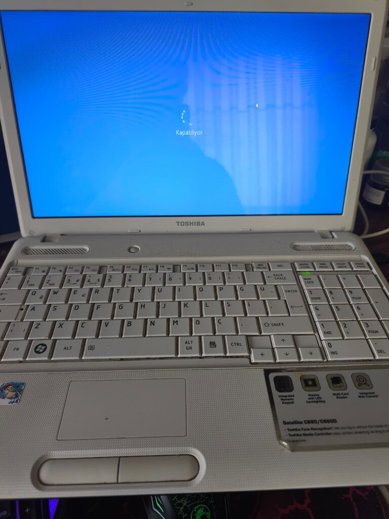 İLK SAHİBİNDEN TOSHİBA SATELLİTE C660 LAPTOP - 2