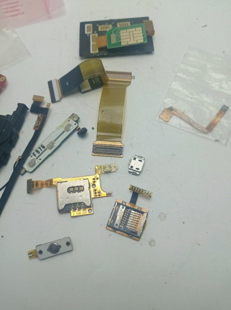 Eski Model Cep Parçaları - 6