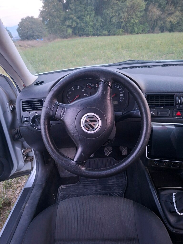 Volkswagen Bora - 11