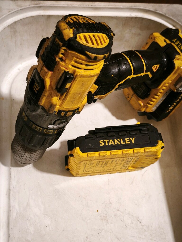 ORİJİNAL STANLEY 18 VOLT SORUNSUZ ÇALIŞAN MATKAP - 2