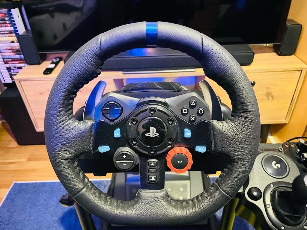 Heves kırmak için alınıp çok az kullanılmış vitesli Logitech G29 - 6