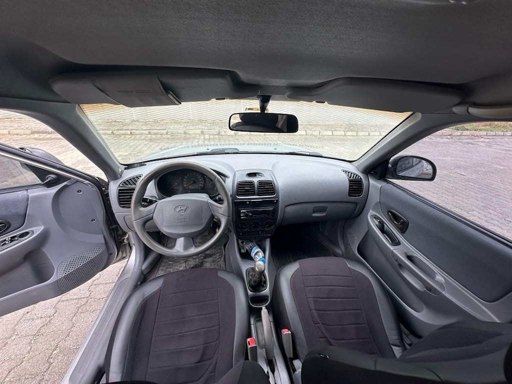 hyundai admire 1.3 12v - 11