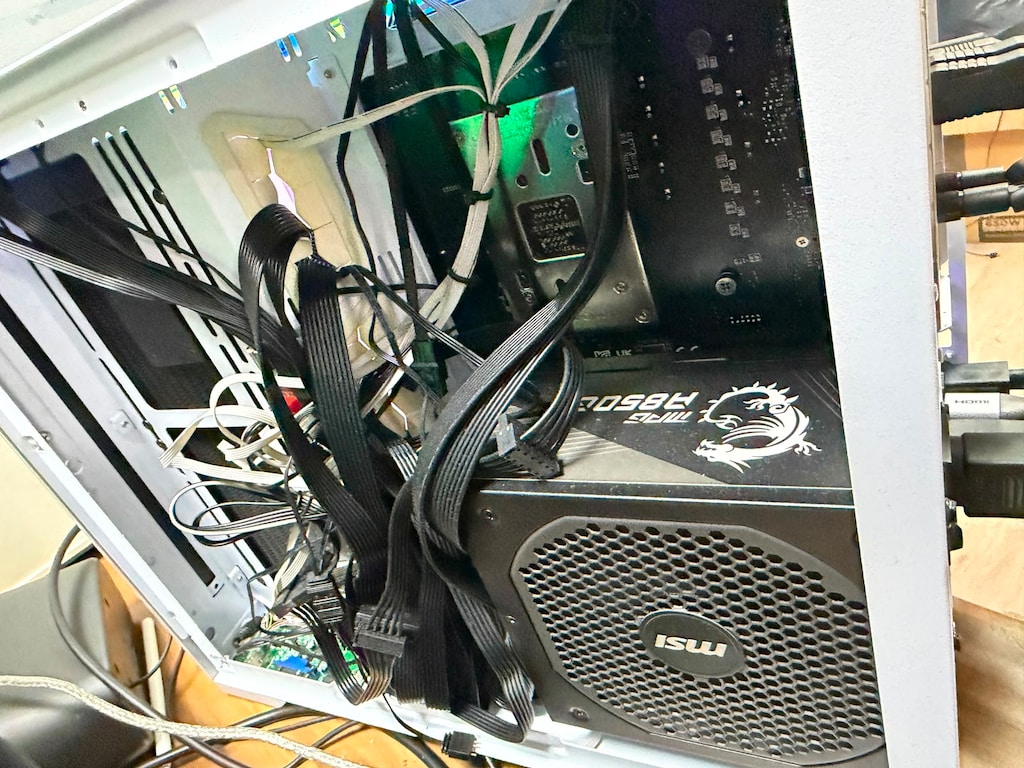 AMD Ryzen 9 7950x - 64GB RAM - 2TB 990 PRO - 4060 - SIVI SOĞUTMA - 5