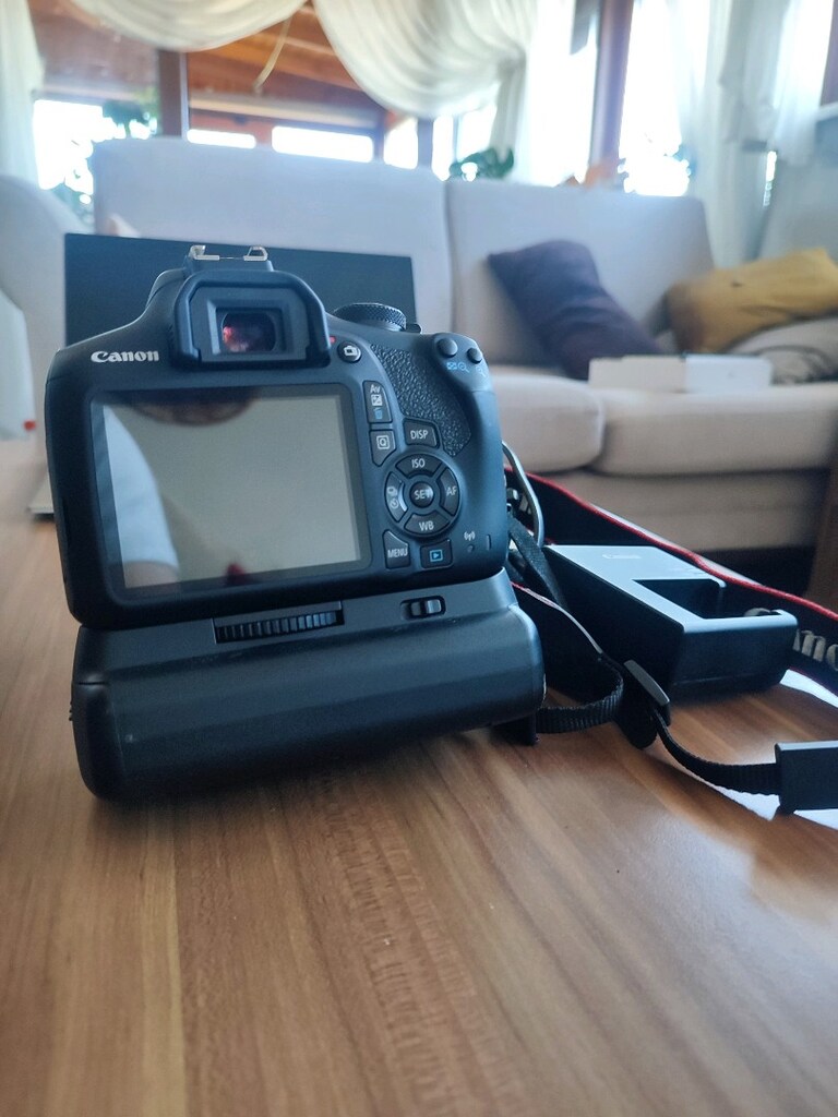 Canon eos 2000d 18-55mm stm - 4