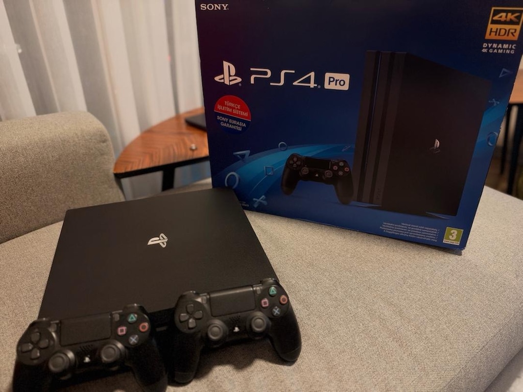SONY PS4 PRO 1TB - 6