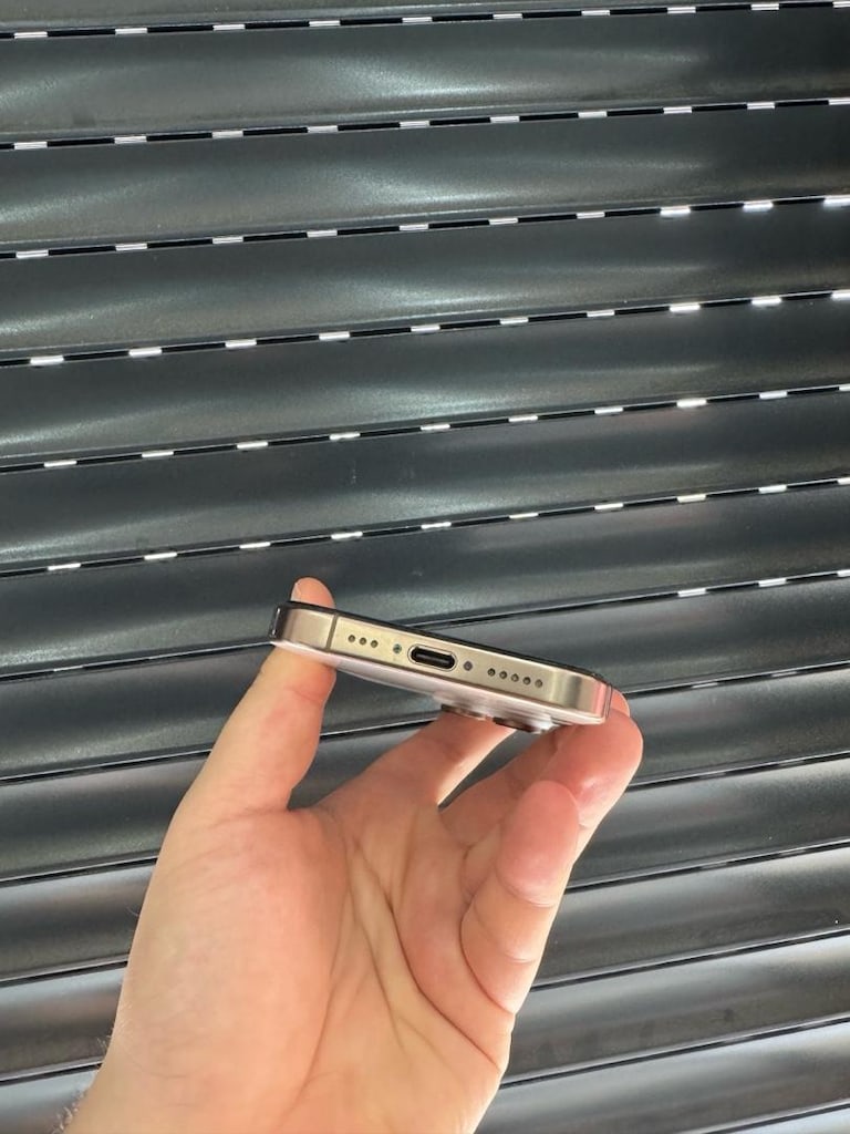 İPHONE 16 PRO 256 GB YD ÇÖL - 8