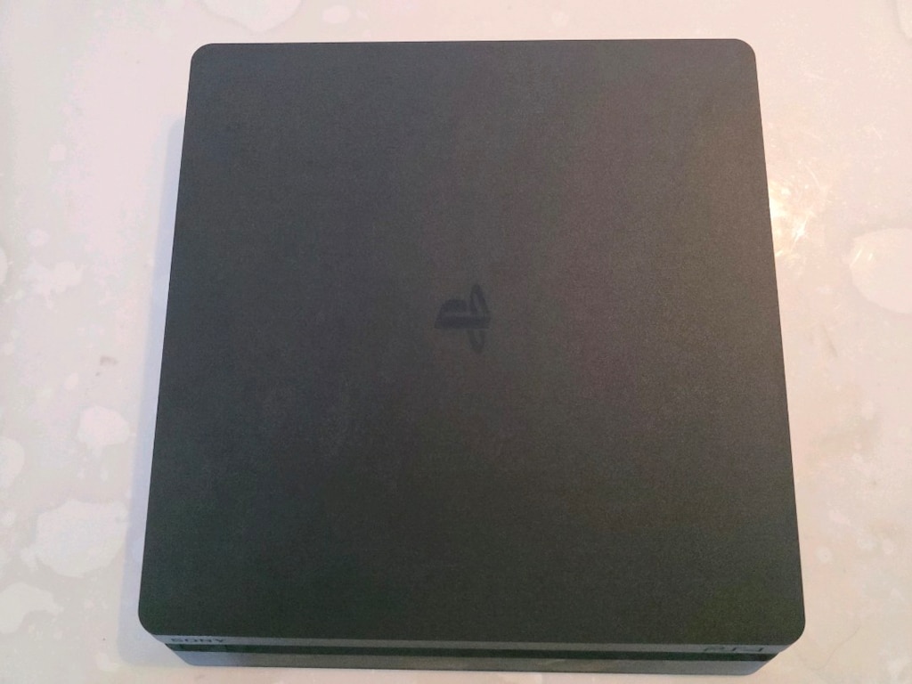 ps4 slim kas 500 GB temiz