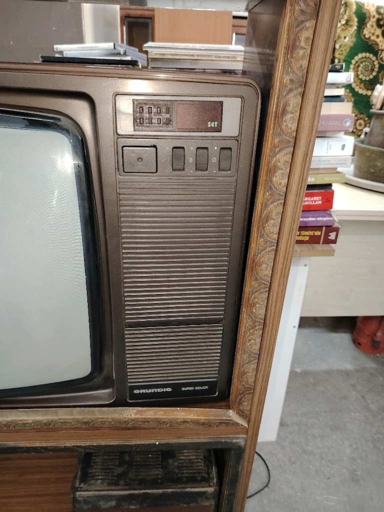 Antika TV dolabı & tv - 4