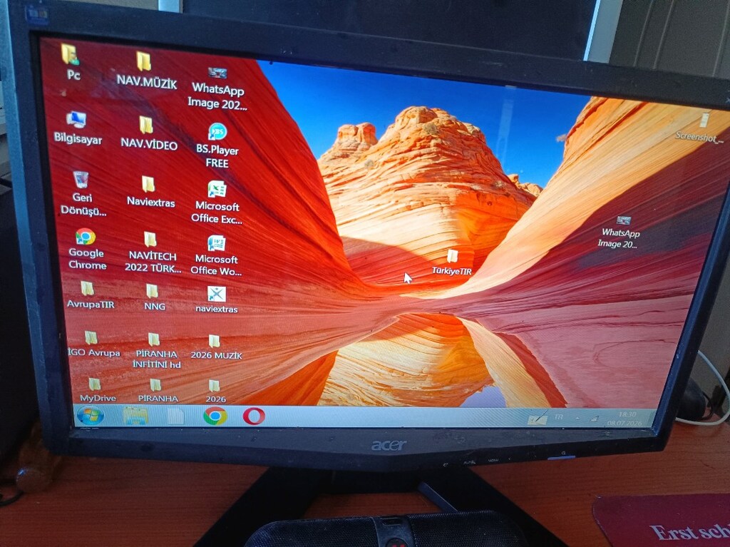 Acer Siyah Monitör 19" VGA kablolariyla - 12