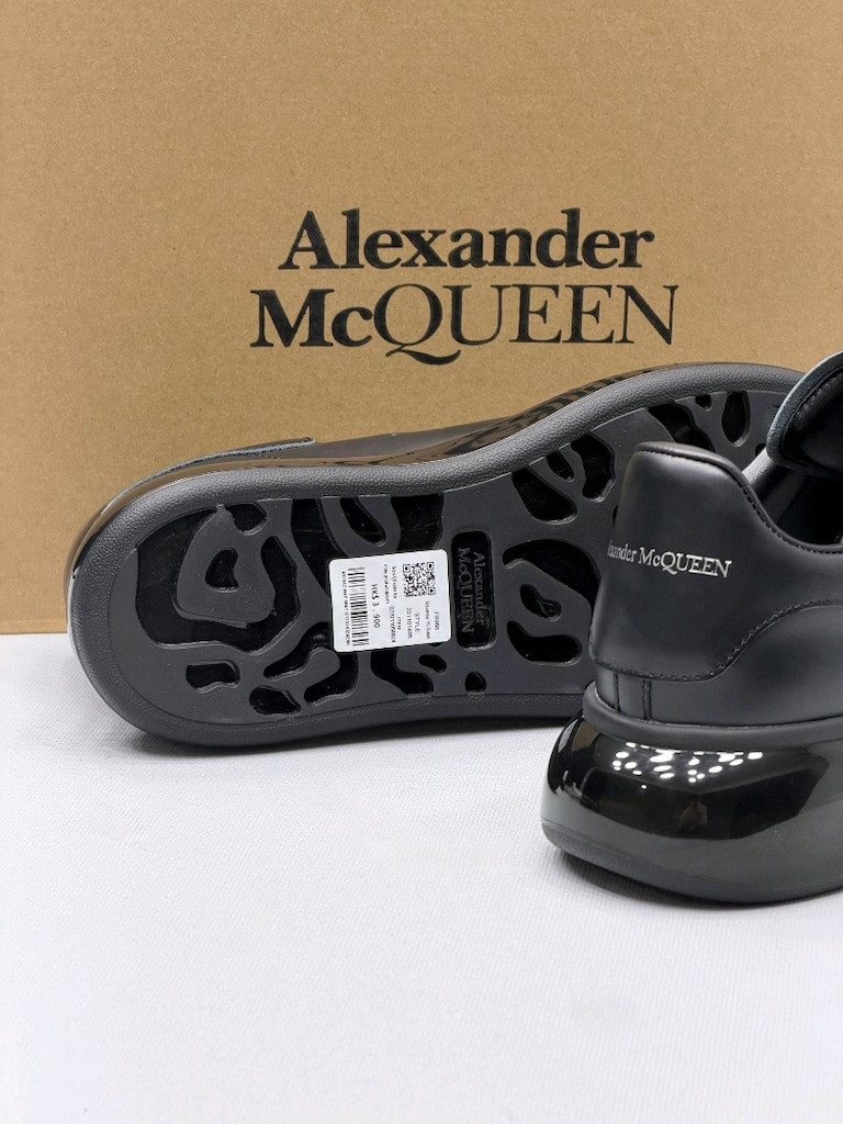 Alexander McQueen - 4