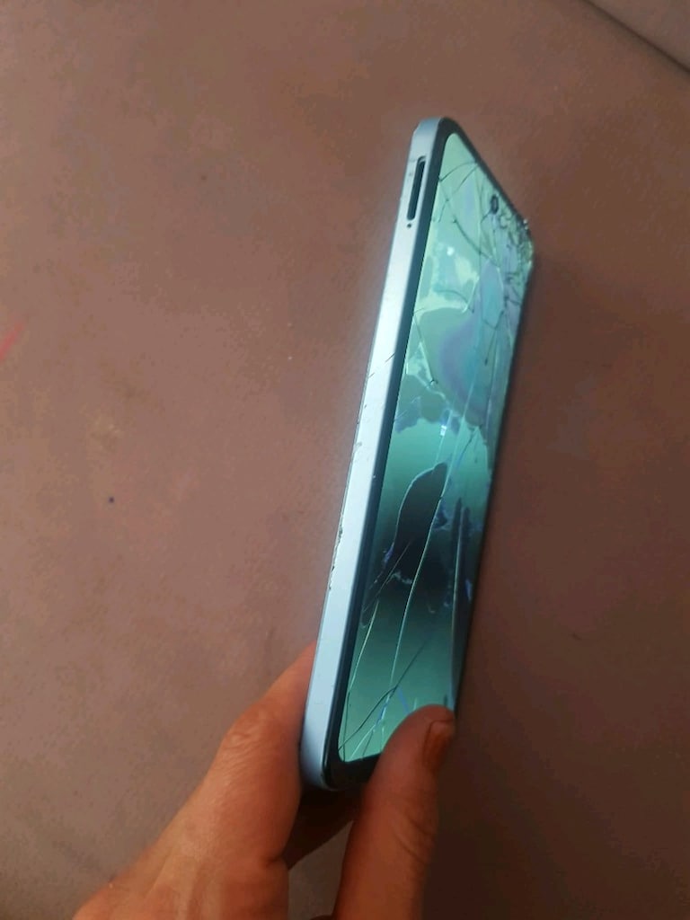 REDMİ 12 EKRAN KIRIK,ANAKART SAĞLAM,PARÇA NIYETINE - 4