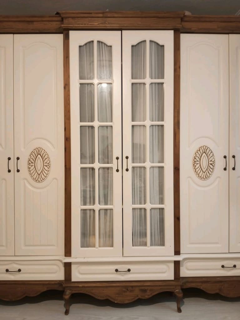 Country Tarzı Masif Ahşap Detaylı 6 Kapılı Yatak Odası Takımı - 20