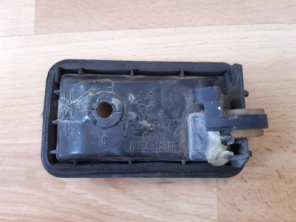 Renault 19 Kapı Kolu - 3