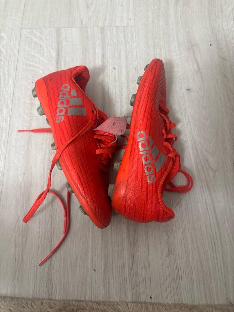 Adidas krampon 32 numara - 2