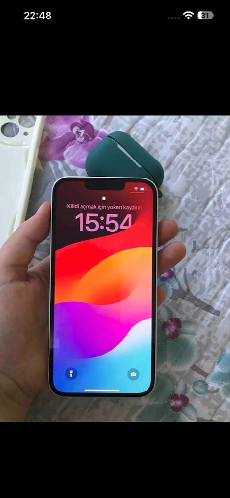 iPhone 13 - 2