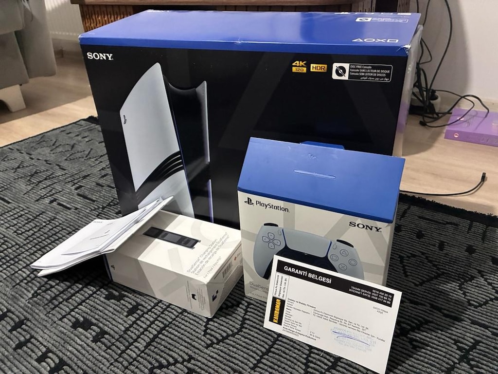 PS 5 PRO 2 TB - 5
