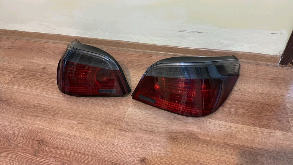 BMW E60 SAĞ SOL STOP TAKIMI ORJİNAL ÇIKMA HATASIZ KARGO OLUR İÇİ DOLU - 4