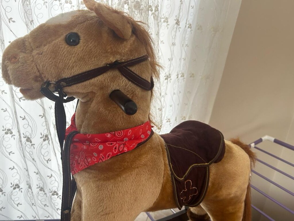 Peluş Sallanan At – Ahşap Kızaklı, Gerçek At ve Dörtnala Koşma Sesli - 6