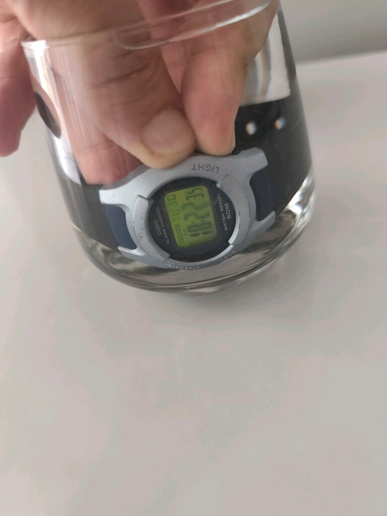 Casio W-42H Erkek Dijital Saat - 5