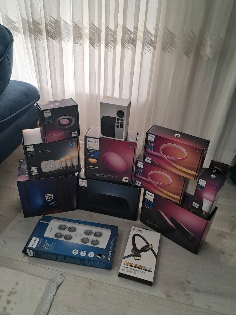 Philips Hue Ailesi Ambiyans Akıllı Led Işık Sistemi Set halinde