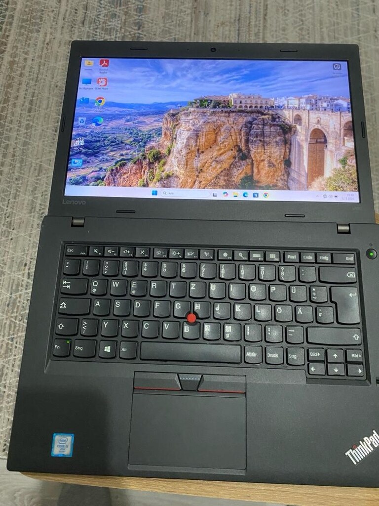 Lenovo i5 5.Nesil 8/256 - 8