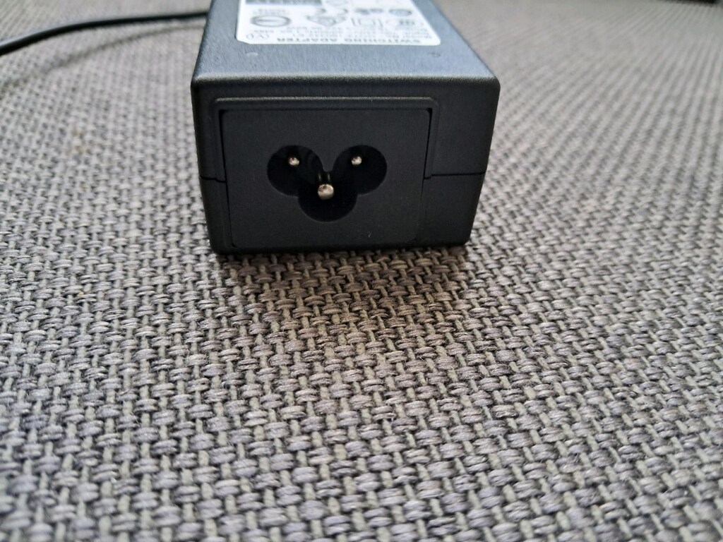 19V 3.42A 64.98W Monitör Adaptörü - 4
