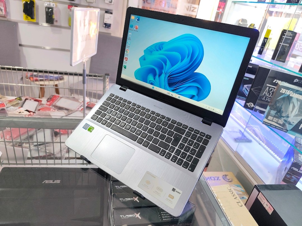 TERTEMİZ ASUS | i5 7.Nesil • 2GB Nvidia Ekran Kartı • 3 Saat Pil Ömrü! - 2