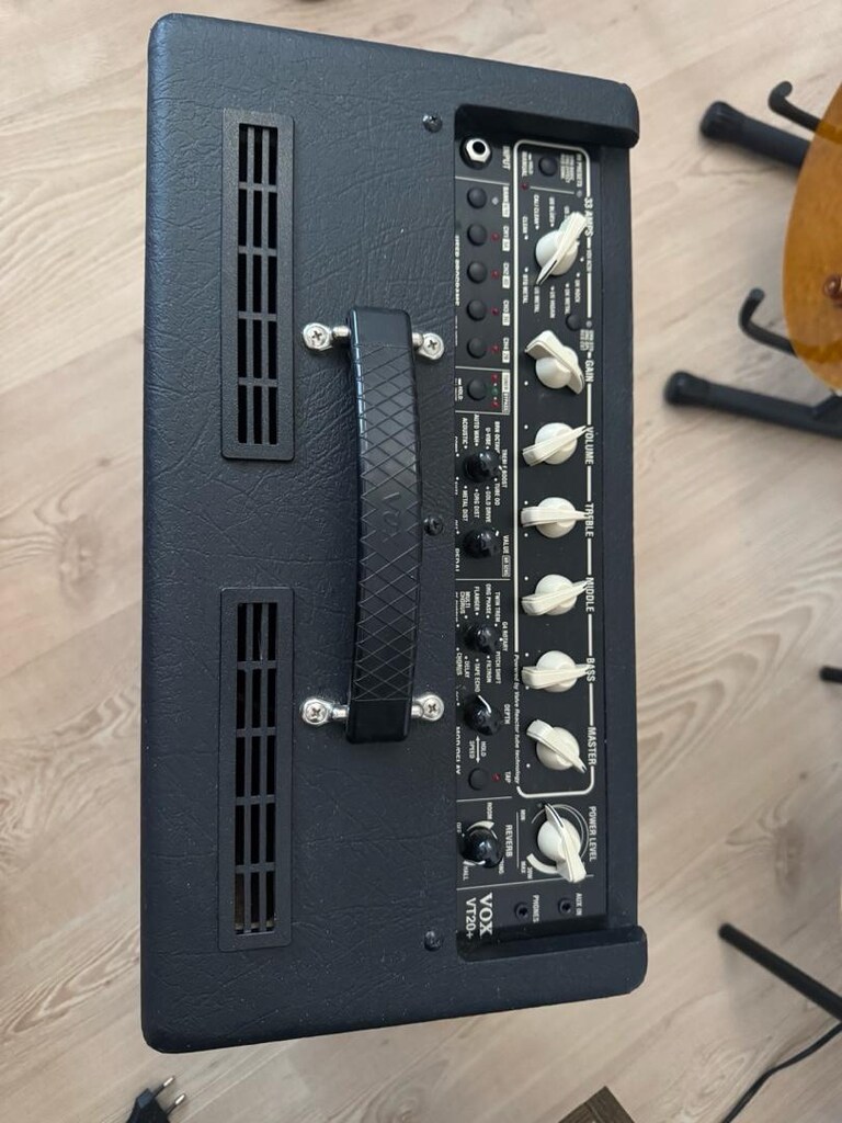 Vox Valvetronix VT20+ Lambalı Kombo Amfi - 3