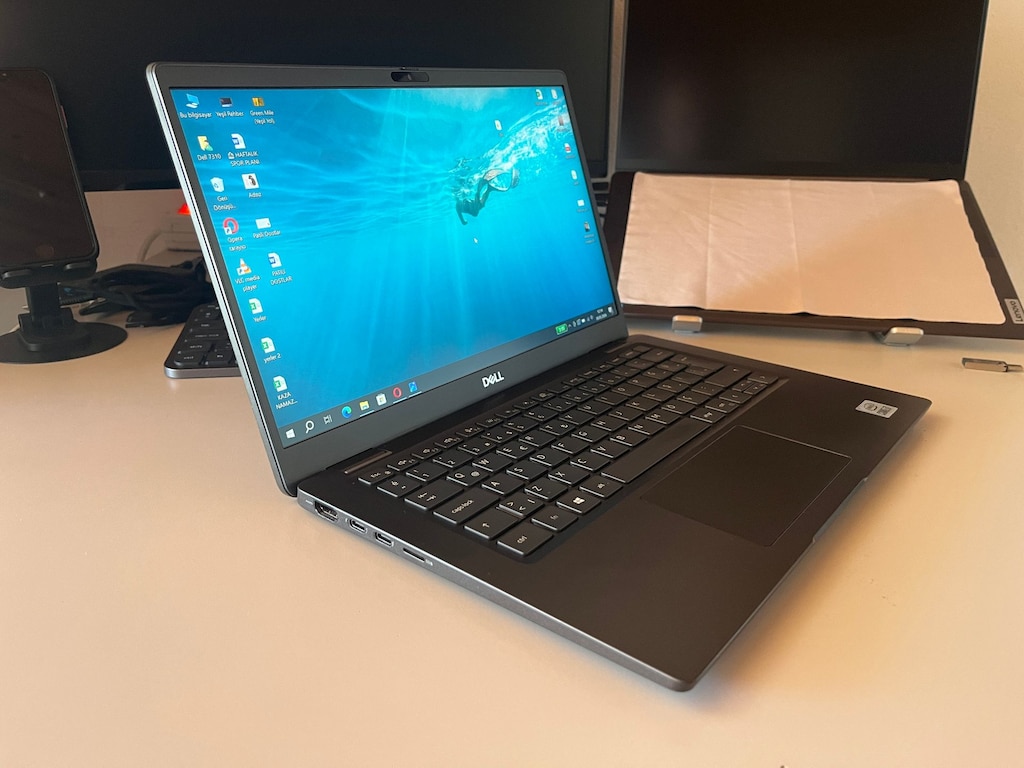 Dell Latitude 7310 - i7 10610U - 16gb ram - 256gb SSD - 2