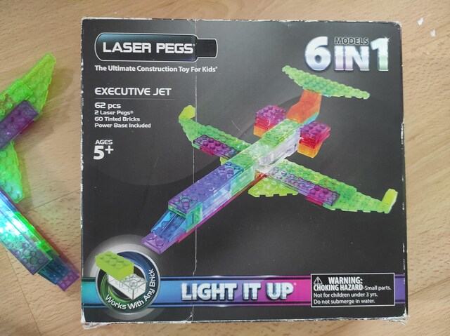 Laser Pegs Executive Jet - ışıklı lego