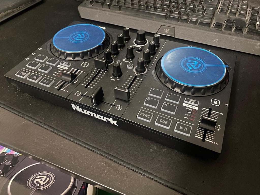 Numark Party Mix II DJ Controller - Kutulu, Sorunsuz