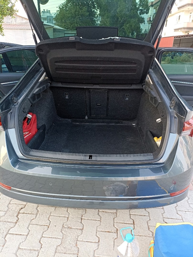 2021 çıkışlı hatasız boyasız 1.0 e-tec hibrit Octavia - 5