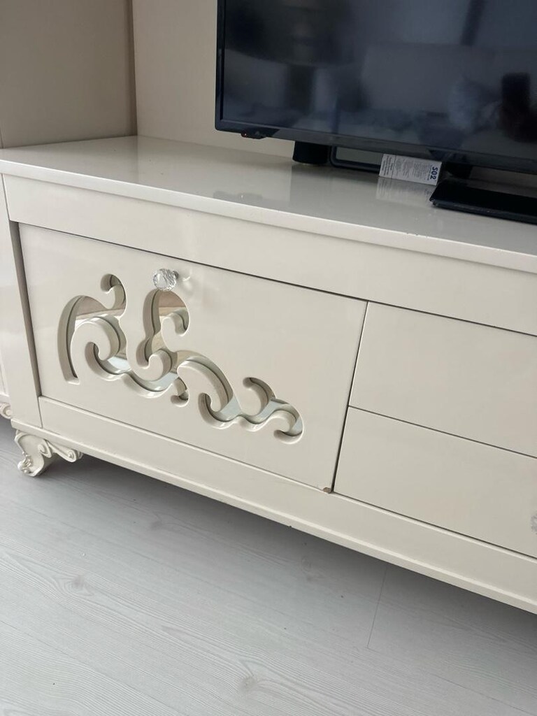 tv ünitesi ve dolabı - 2