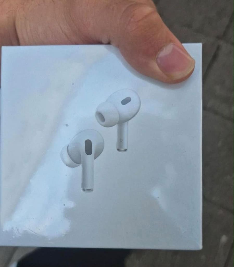 orijinal AirPods pro2 type c kablolu - 2