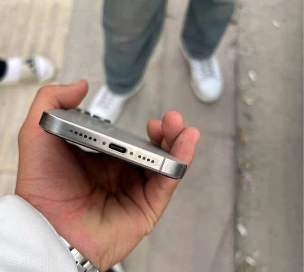 Acil Satılık İPhone 15 Promax - 3