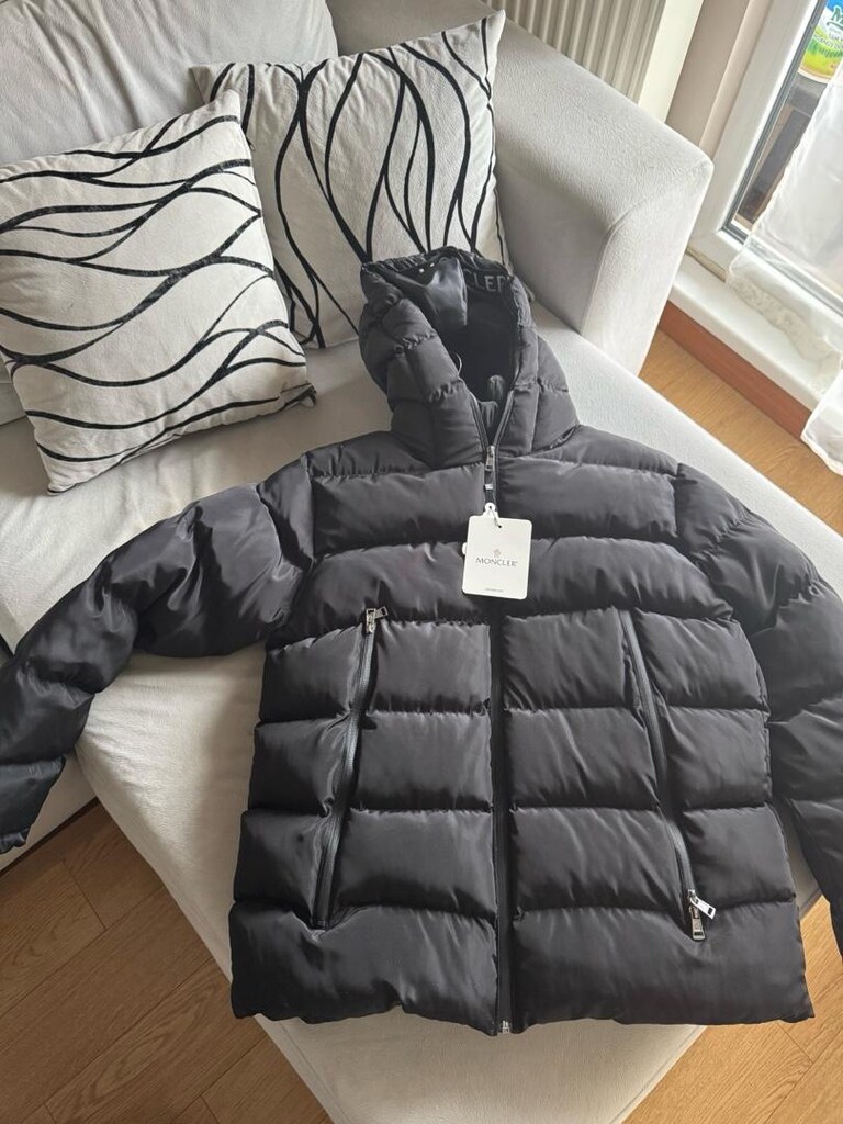Moncler marka şişme mont