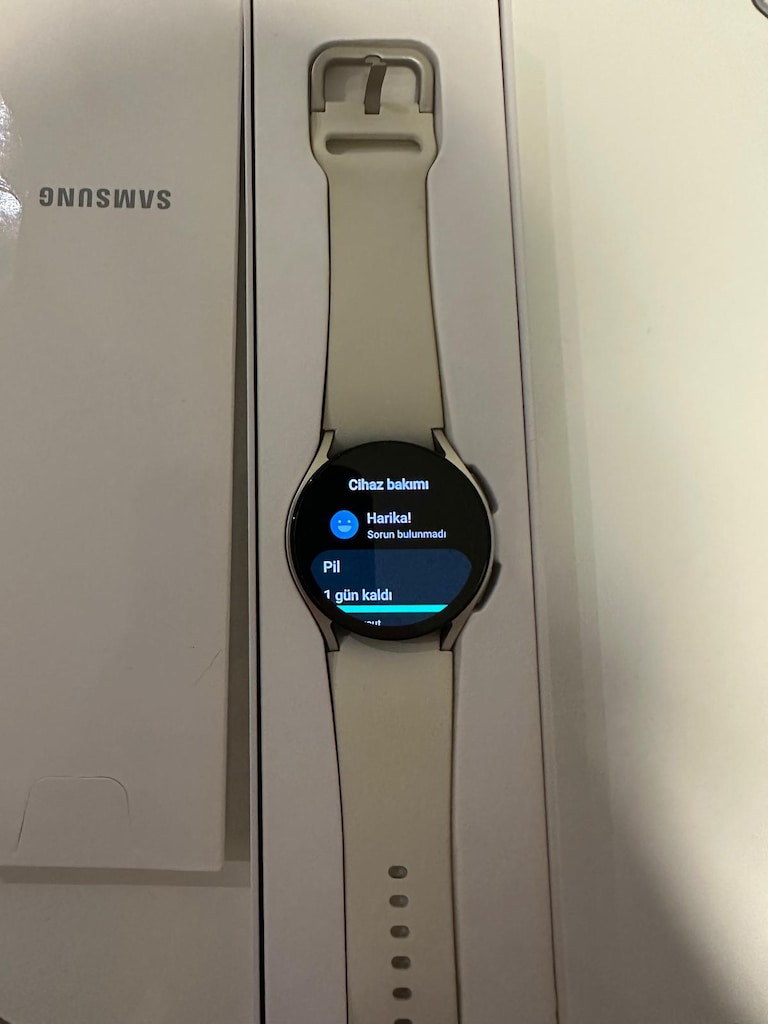 Galaxy Watch 6 40 mm + 4 kordon - 2
