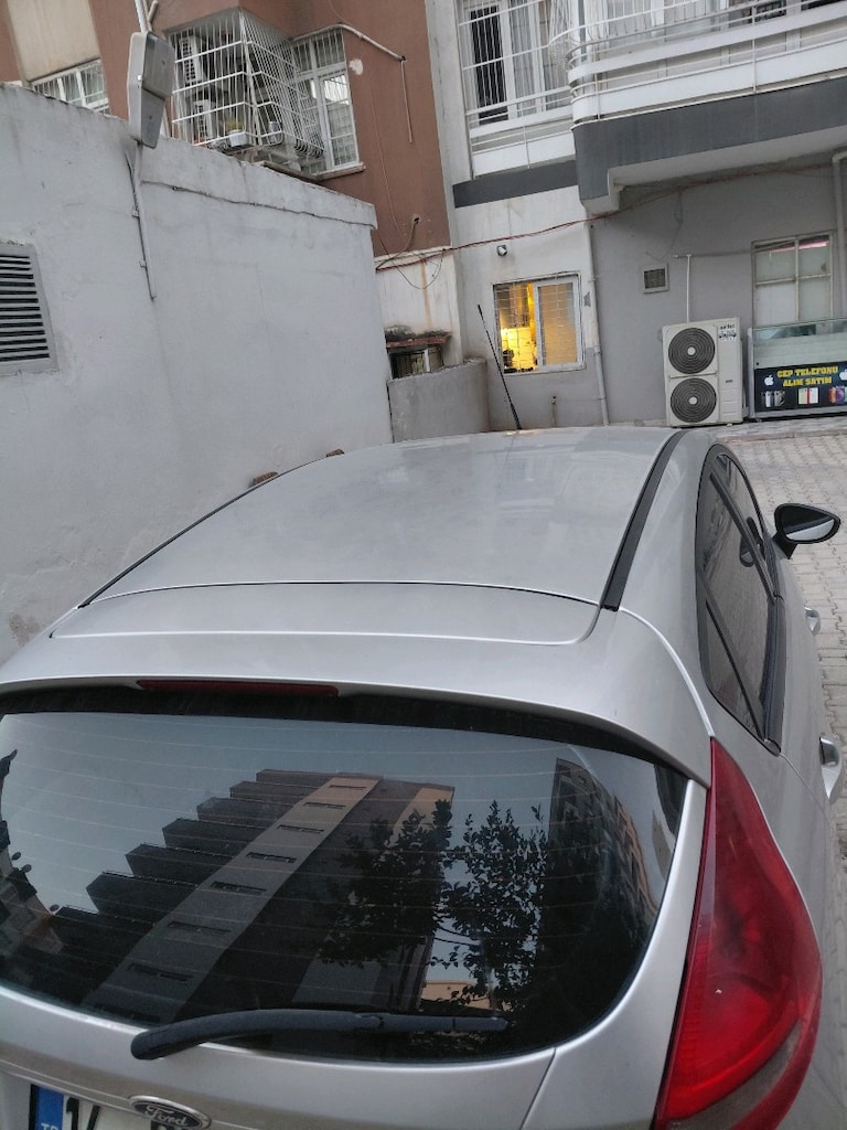 ford fiesta 2011 model - 3