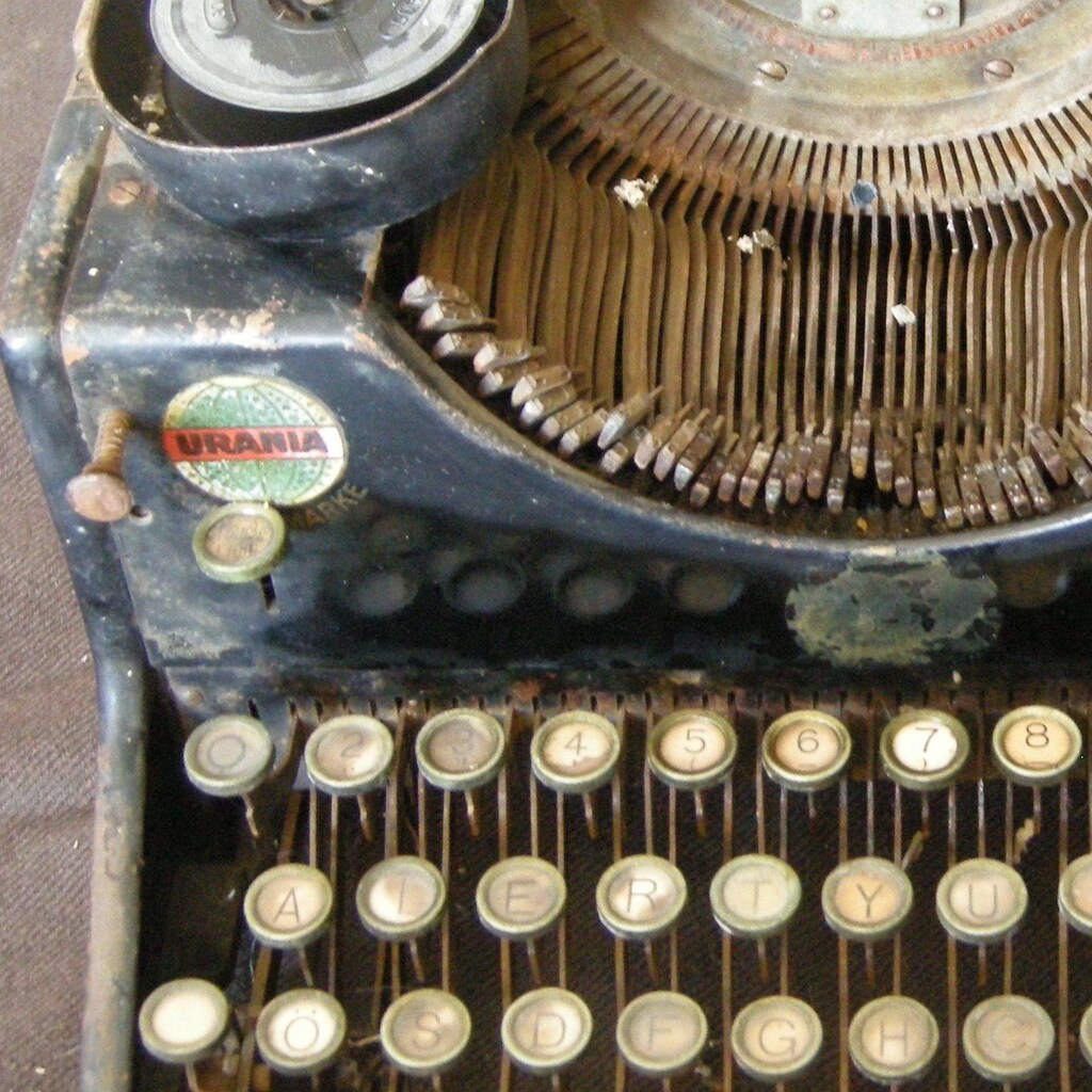 Urania Antika Daktilo 1920'ler Almanya Model No.2 Asırlık! - 3