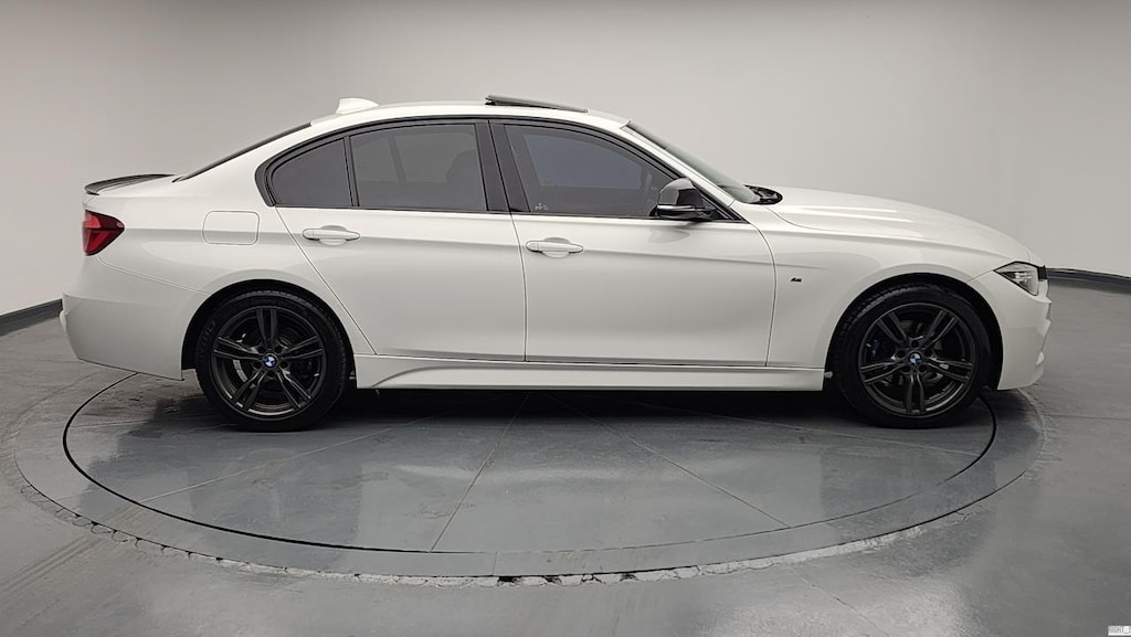 BMW 318i SEDAN 1.5 136 EDITION M SPORT - 8