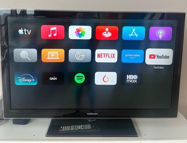 Samsung 46” Full HD LCD TV + Kumanda (LE46B553M3W)
