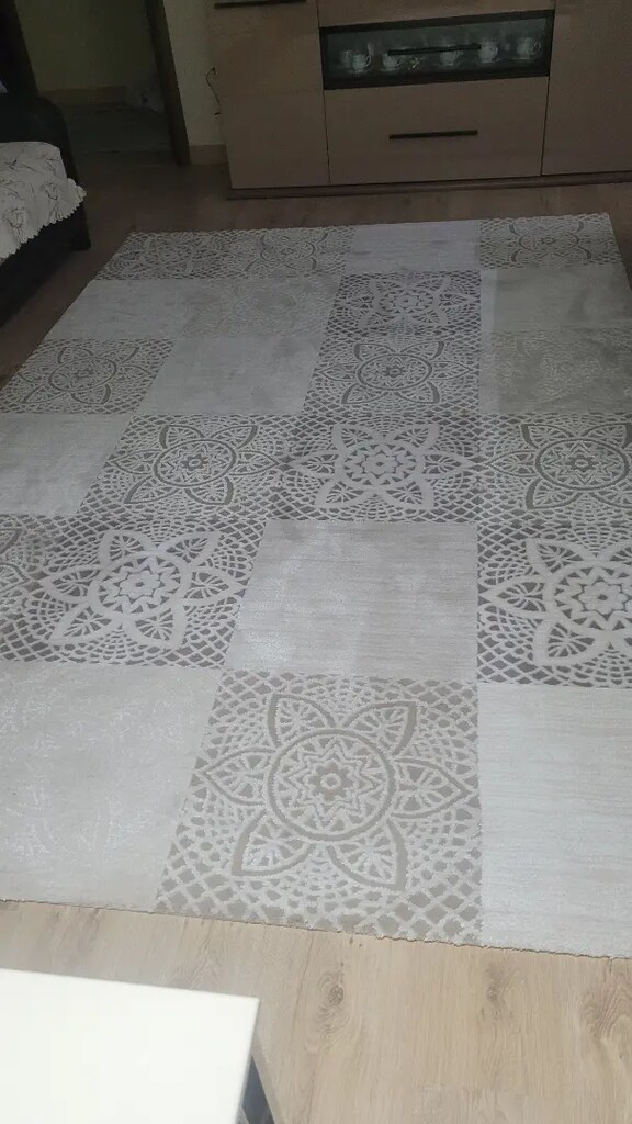 6 metre kare salon halısı yeni gibi temiz - 3
