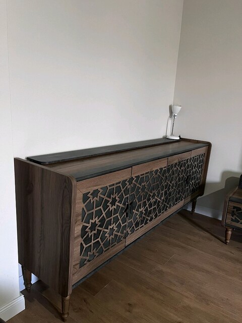 Salon Konsolu