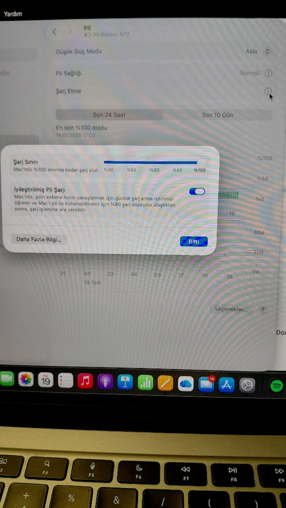 MacBook Air M1 laptop - 6