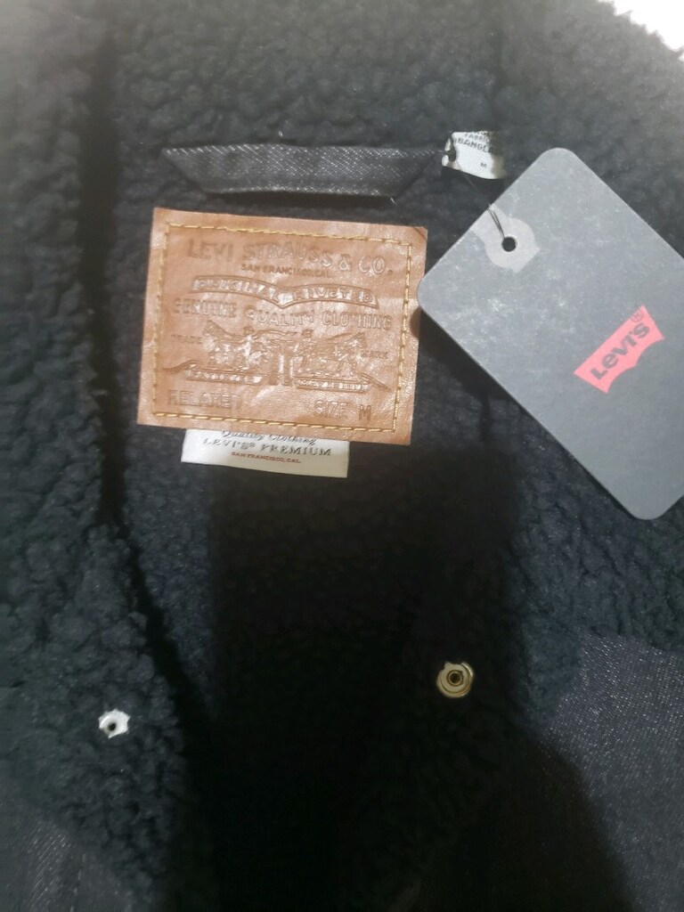 Levis orijinal kürklü kot ceket/mont siyah unisex,ençok aranan M beden