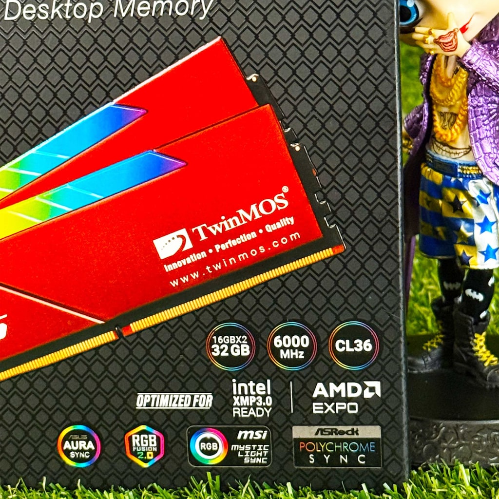 AMD RYZEN 7 7800X3D + GIGABYTE X870 EAGLE WIFI 7 + 32GB DDR5 - 7