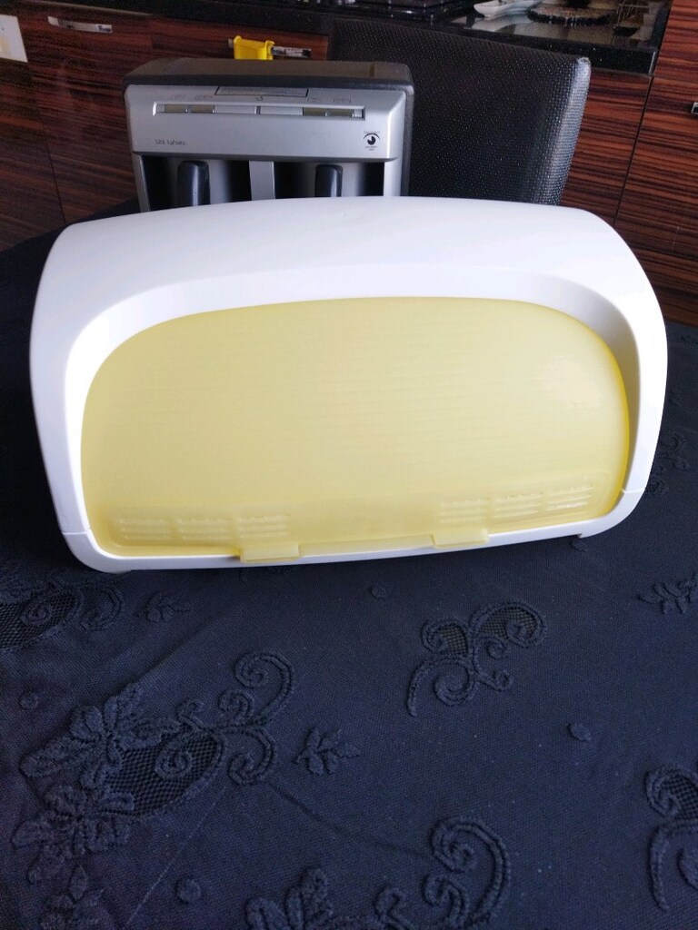 Tupperware ekmek kutusu sarı ve beyaz renkte - 4