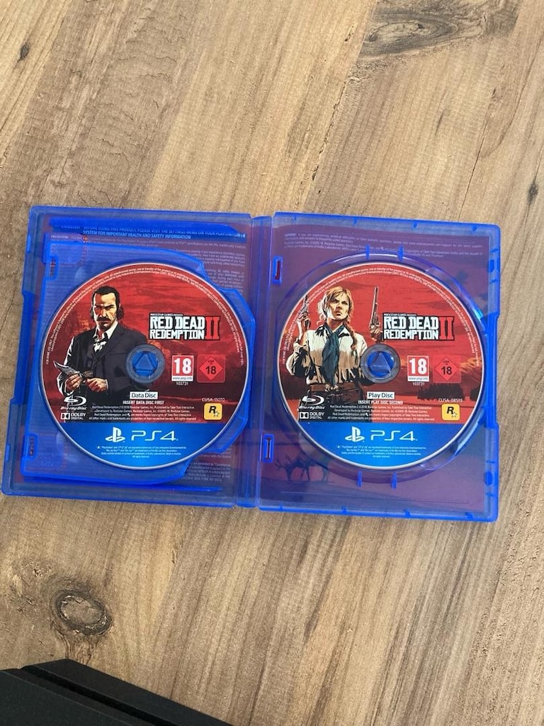 PS4 Slim - 2