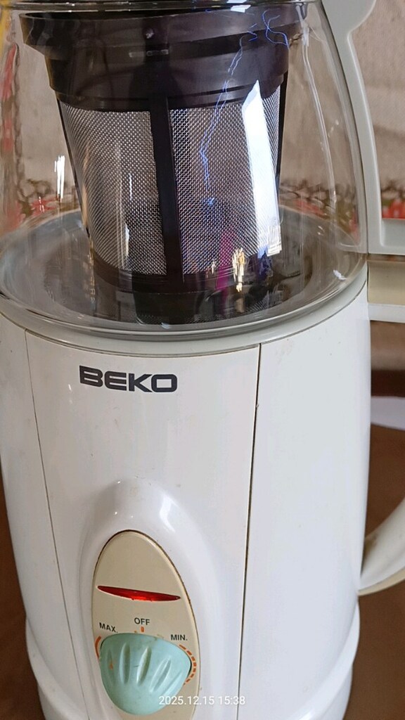 Beko BKK1108 Çay Makinesi çok temiz sorunsuz pırıl pırıl makine demlik - 12
