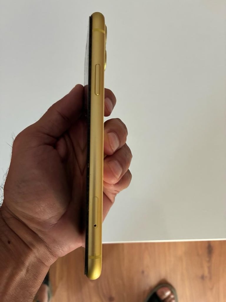 çok temiz arızasız İPHONE 11 TAKAS YOK - 4